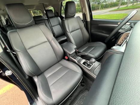 TOYOTA Hilux SW4 2.8 16V 4P SRX 4X4 7 LUGARES TURBO DIESEL AUTOMTICO, Foto 7