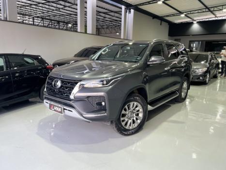 TOYOTA Hilux SW4 2.8 16V 4P SRX 4X4 7 LUGARES TURBO DIESEL AUTOM�TICO, Foto 1