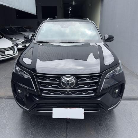 TOYOTA Hilux SW4 2.8 16V 4P SRX 4X4 7 LUGARES TURBO DIESEL AUTOM�TICO, Foto 3