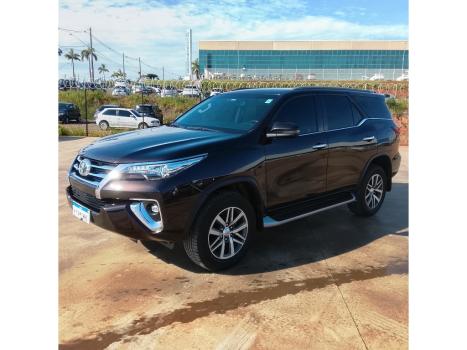 TOYOTA Hilux SW4 2.8 16V 4P SRX 4X4 7 LUGARES TURBO DIESEL AUTOM�TICO, Foto 1