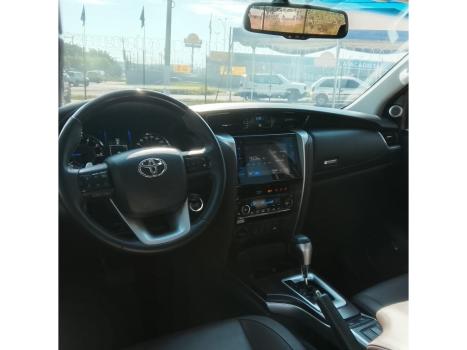 TOYOTA Hilux SW4 2.8 16V 4P SRX 4X4 7 LUGARES TURBO DIESEL AUTOM�TICO, Foto 11