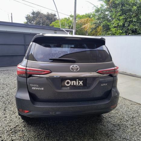 TOYOTA Hilux SW4 2.8 16V 4P SRX 4X4 7 LUGARES TURBO DIESEL AUTOM�TICO, Foto 5