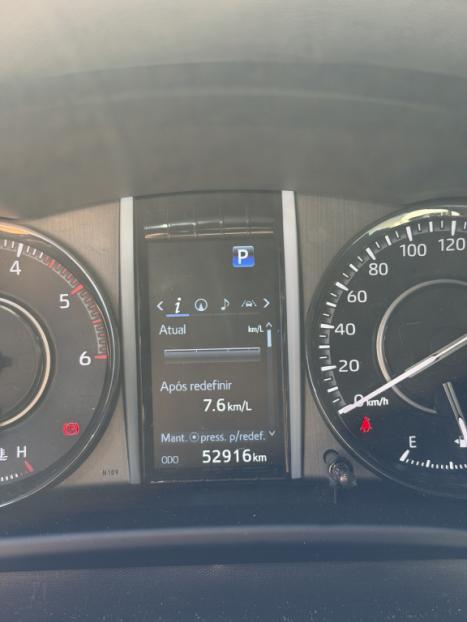 TOYOTA Hilux SW4 2.8 4P SRX 4X4 DIAMOND 7 LUGARES TURBO DIESEL AUTOM�TICO, Foto 20