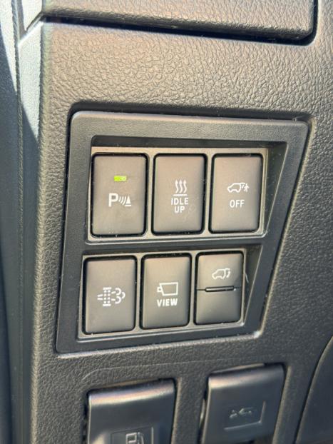 TOYOTA Hilux SW4 2.8 4P SRX 4X4 DIAMOND 7 LUGARES TURBO DIESEL AUTOM�TICO, Foto 21