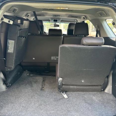 TOYOTA Hilux SW4 2.8 4P SRX 4X4 DIAMOND 7 LUGARES TURBO DIESEL AUTOM�TICO, Foto 14