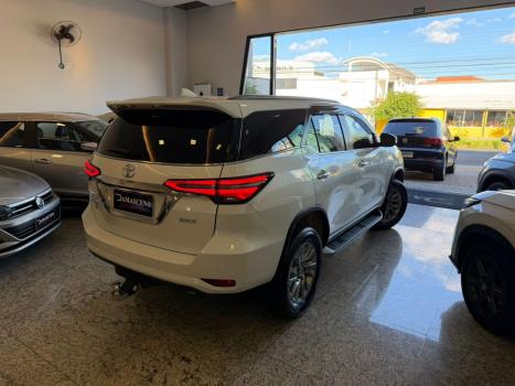 TOYOTA Hilux SW4 2.8 16V 4P SRX 4X4 7 LUGARES TURBO DIESEL AUTOM�TICO, Foto 6