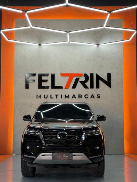 TOYOTA Hilux SW4 2.8 16V 4P SRX 4X4 7 LUGARES TURBO DIESEL AUTOM�TICO, Foto 2