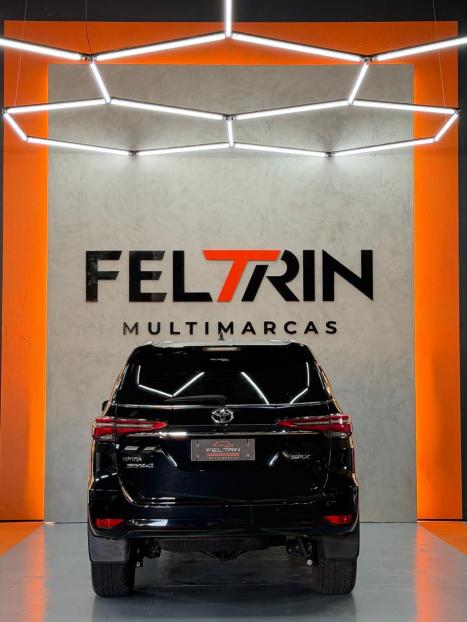 TOYOTA Hilux SW4 2.8 16V 4P SRX 4X4 7 LUGARES TURBO DIESEL AUTOM�TICO, Foto 5