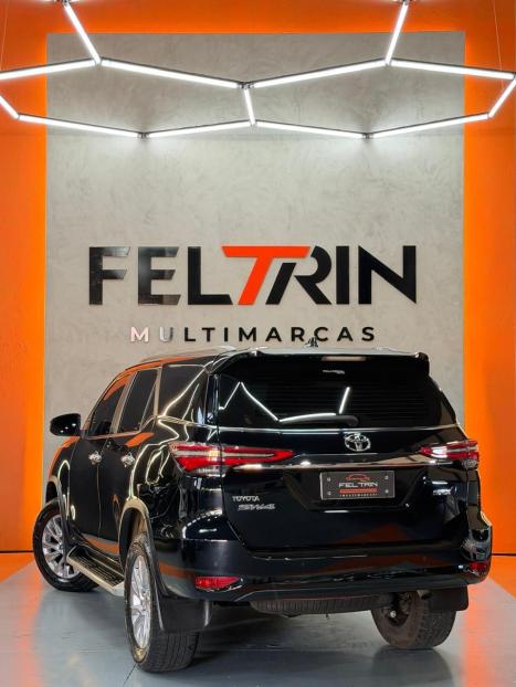 TOYOTA Hilux SW4 2.8 16V 4P SRX 4X4 7 LUGARES TURBO DIESEL AUTOM�TICO, Foto 6