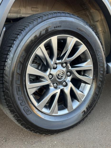 TOYOTA Hilux SW4 2.8 16V 4P SRX 4X4 7 LUGARES TURBO DIESEL AUTOM�TICO, Foto 12