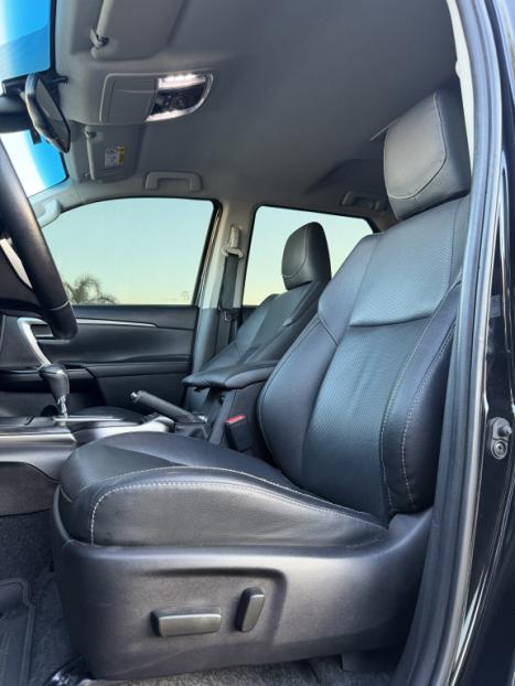 TOYOTA Hilux SW4 2.8 16V 4P SRX 4X4 7 LUGARES TURBO DIESEL AUTOM�TICO, Foto 17
