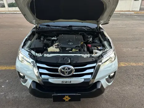 TOYOTA Hilux SW4 2.8 16V 4P SRX 4X4 7 LUGARES TURBO DIESEL AUTOM�TICO, Foto 16