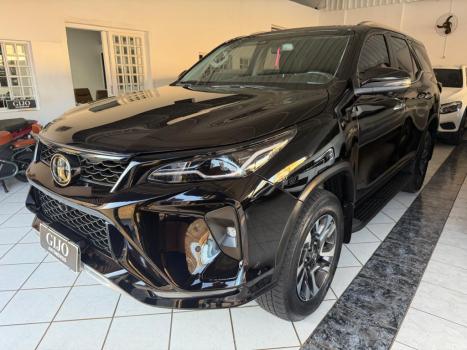 TOYOTA Hilux SW4 2.8 16V 4P SRX PLATINUM 4X4 7 LUGARES TURBO DIESEL AUTOM�TICO, Foto 1
