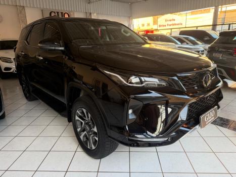 TOYOTA Hilux SW4 2.8 16V 4P SRX PLATINUM 4X4 7 LUGARES TURBO DIESEL AUTOM�TICO, Foto 2