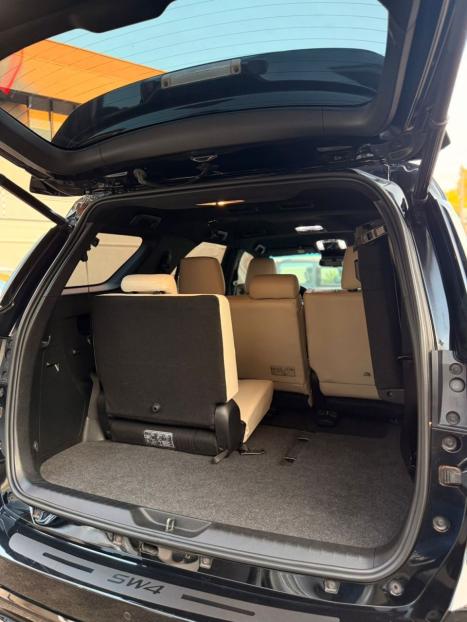 TOYOTA Hilux SW4 2.8 4P SRX 4X4 DIAMOND 7 LUGARES TURBO DIESEL AUTOM�TICO, Foto 11