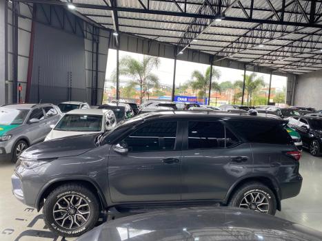 TOYOTA Hilux SW4 2.8 16V 4P SRX 4X4 7 LUGARES TURBO DIESEL AUTOM�TICO, Foto 8