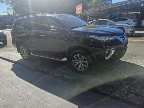 TOYOTA Hilux SW4 2.8 16V 4P SRX 4X4 7 LUGARES TURBO DIESEL AUTOM�TICO, Foto 4
