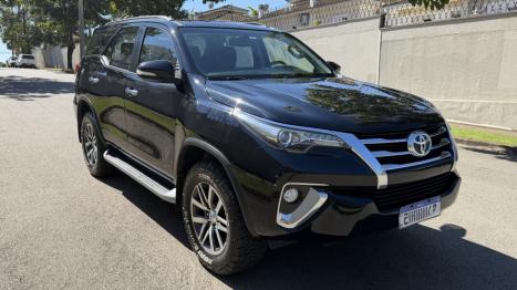 TOYOTA Hilux SW4 2.8 4P SRX 4X4 TURBO DIESEL AUTOM�TICO, Foto 7