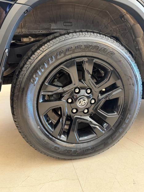 TOYOTA Hilux SW4 2.8 4P SRX 4X4 DIAMOND 7 LUGARES TURBO DIESEL AUTOM�TICO, Foto 15