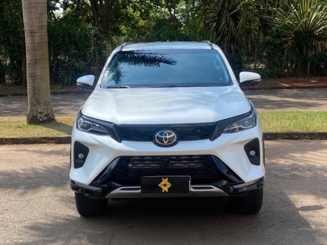 TOYOTA Hilux SW4 2.8 16V 4P SRX PLATINUM 4X4 7 LUGARES TURBO DIESEL AUTOM�TICO, Foto 4