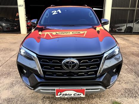 TOYOTA Hilux SW4 2.8 16V 4P SRX 4X4 7 LUGARES TURBO DIESEL AUTOMÁTICO, Foto 5