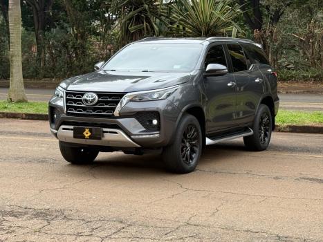 TOYOTA Hilux SW4 2.8 16V 4P SRX 4X4 7 LUGARES TURBO DIESEL AUTOMÁTICO, Foto 1