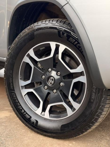 TOYOTA Hilux SW4 2.8 16V 4P SRX 4X4 7 LUGARES TURBO DIESEL AUTOMÁTICO, Foto 5