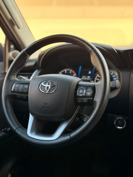 TOYOTA Hilux SW4 2.8 16V 4P SRX 4X4 7 LUGARES TURBO DIESEL AUTOMÁTICO, Foto 7