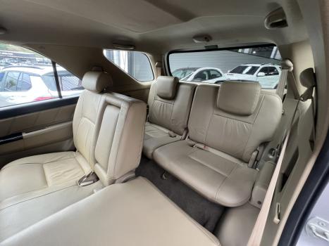 TOYOTA Hilux SW4 3.0 16V 4P SRV 4X4 7 LUGARES TURBO DIESEL AUTOMTICO, Foto 9