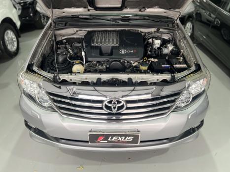 TOYOTA Hilux SW4 3.0 16V 4P SRV 4X4 7 LUGARES TURBO DIESEL AUTOMTICO, Foto 12