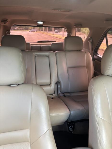 TOYOTA Hilux SW4 3.0 16V 4P SRV 4X4 7 LUGARES TURBO DIESEL AUTOM�TICO, Foto 5