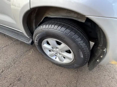 TOYOTA Hilux SW4 3.0 V6 12V 4P SRV 4X4 TURBO DIESEL AUTOM�TICO, Foto 11