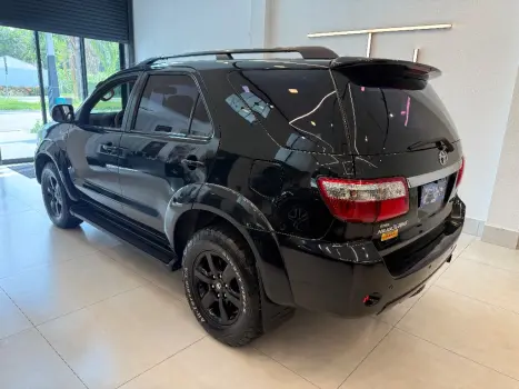 TOYOTA Hilux SW4 3.0 16V 4P SRV 4X4 7 LUGARES TURBO DIESEL AUTOM�TICO, Foto 15