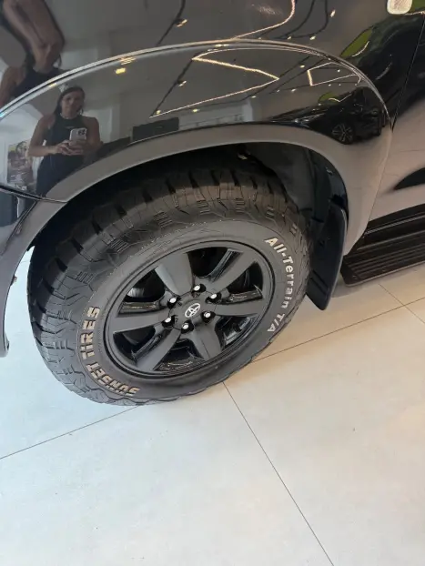 TOYOTA Hilux SW4 3.0 16V 4P SRV 4X4 7 LUGARES TURBO DIESEL AUTOM�TICO, Foto 17