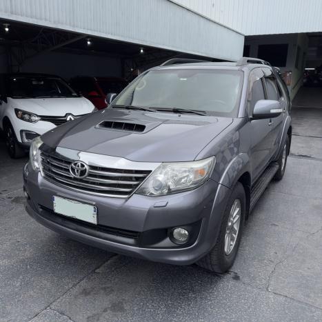 TOYOTA Hilux SW4 3.0 16V 4P SRV 4X4 7 LUGARES TURBO DIESEL AUTOM�TICO, Foto 2