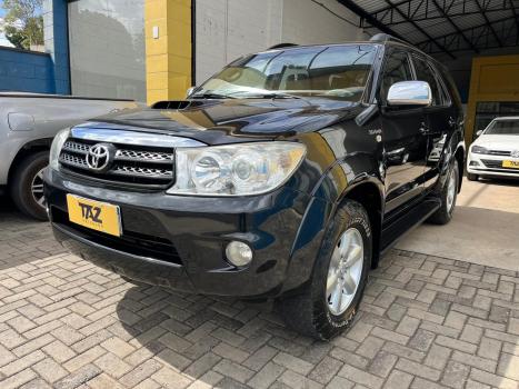 TOYOTA Hilux SW4 3.0 16V 4P SRV 4X4 7 LUGARES TURBO DIESEL AUTOM�TICO, Foto 2