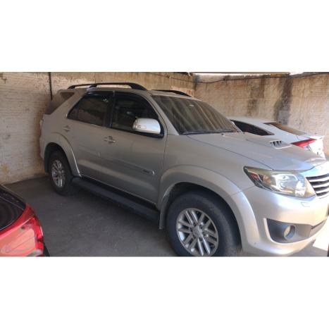 TOYOTA Hilux SW4 3.0 16V 4P SRV 4X4 7 LUGARES TURBO DIESEL AUTOM�TICO, Foto 2
