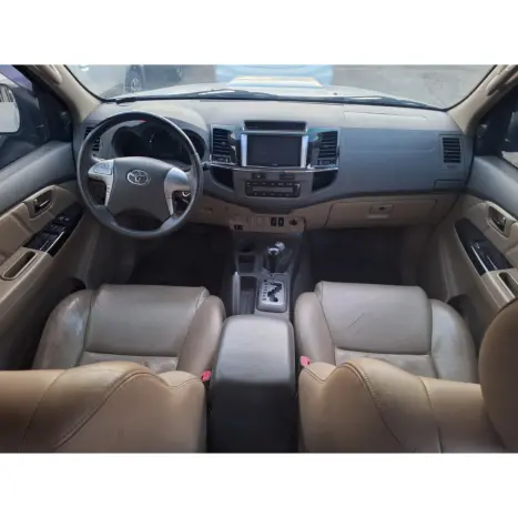 TOYOTA Hilux SW4 3.0 16V 4P SRV 4X4 7 LUGARES TURBO DIESEL AUTOM�TICO, Foto 5