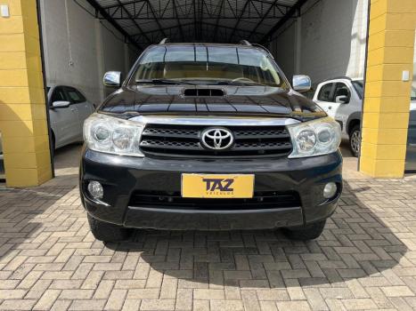 TOYOTA Hilux SW4 3.0 16V 4P SRV 4X4 7 LUGARES TURBO DIESEL AUTOM�TICO, Foto 3