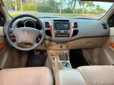 TOYOTA Hilux SW4 3.0 16V 4P SRV 4X4 7 LUGARES TURBO DIESEL AUTOM�TICO, Foto 10