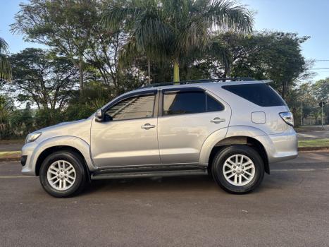 TOYOTA Hilux SW4 3.0 16V 4P SRV 4X4 TURBO DIESEL AUTOM�TICO, Foto 4