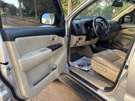 TOYOTA Hilux SW4 3.0 16V 4P SRV 4X4 TURBO DIESEL AUTOM�TICO, Foto 8