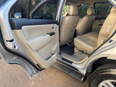 TOYOTA Hilux SW4 3.0 16V 4P SRV 4X4 TURBO DIESEL AUTOM�TICO, Foto 9