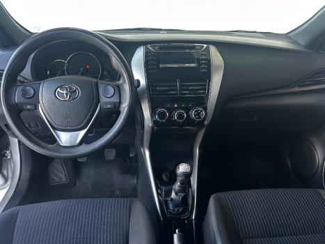TOYOTA Yaris Hatch 1.3 16V 4P FLEX XL, Foto 9
