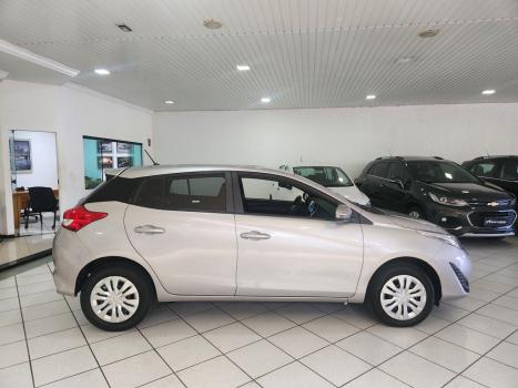 TOYOTA Yaris Hatch 1.3 16V 4P FLEX XL MULTIDRIVE AUTOMTICO CVT, Foto 11