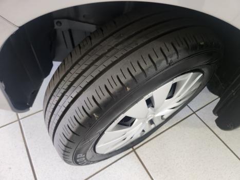 TOYOTA Yaris Hatch 1.3 16V 4P FLEX XL MULTIDRIVE AUTOMTICO CVT, Foto 12