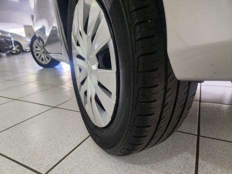 TOYOTA Yaris Hatch 1.3 16V 4P FLEX XL MULTIDRIVE AUTOMTICO CVT, Foto 13