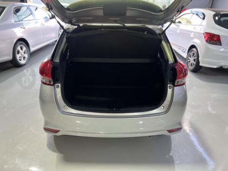 TOYOTA Yaris Hatch 1.3 16V 4P FLEX XL MULTIDRIVE AUTOMTICO CVT, Foto 5