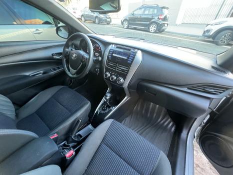 TOYOTA Yaris Hatch 1.3 16V 4P FLEX XL MULTIDRIVE AUTOMTICO CVT, Foto 2