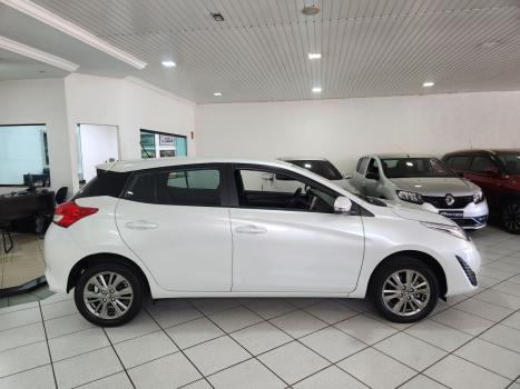 TOYOTA Yaris Hatch 1.5 16V 4P FLEX XL PLUS CONNECT MULTIDRIVE AUTOMTICO CVT, Foto 12